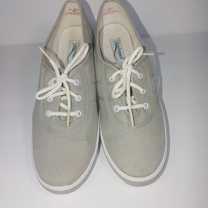 Grass Hoppers Womens Size 10 Slim Skiff Canvas Light Gray Casual Classic Sneaker